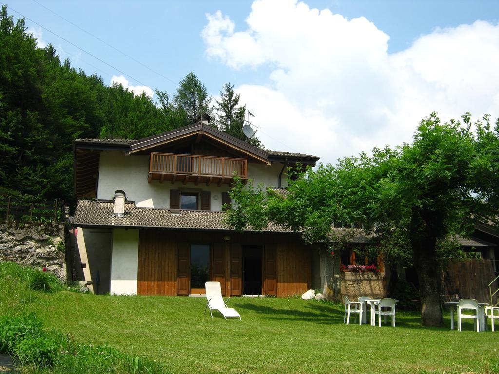 B&B Pinabel Bezzecca Buitenkant foto