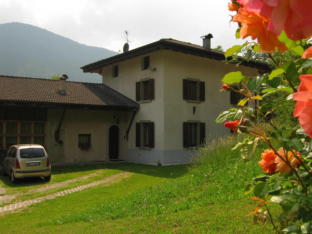 B&B Pinabel Bezzecca Buitenkant foto